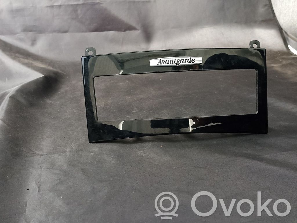 Muotolista   2126807507,A2126807507,COMANDOSOFAGEM,PRETOAVANTGARDE
