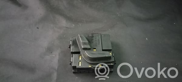 Mercedes-Benz E W212 Seat control switch 