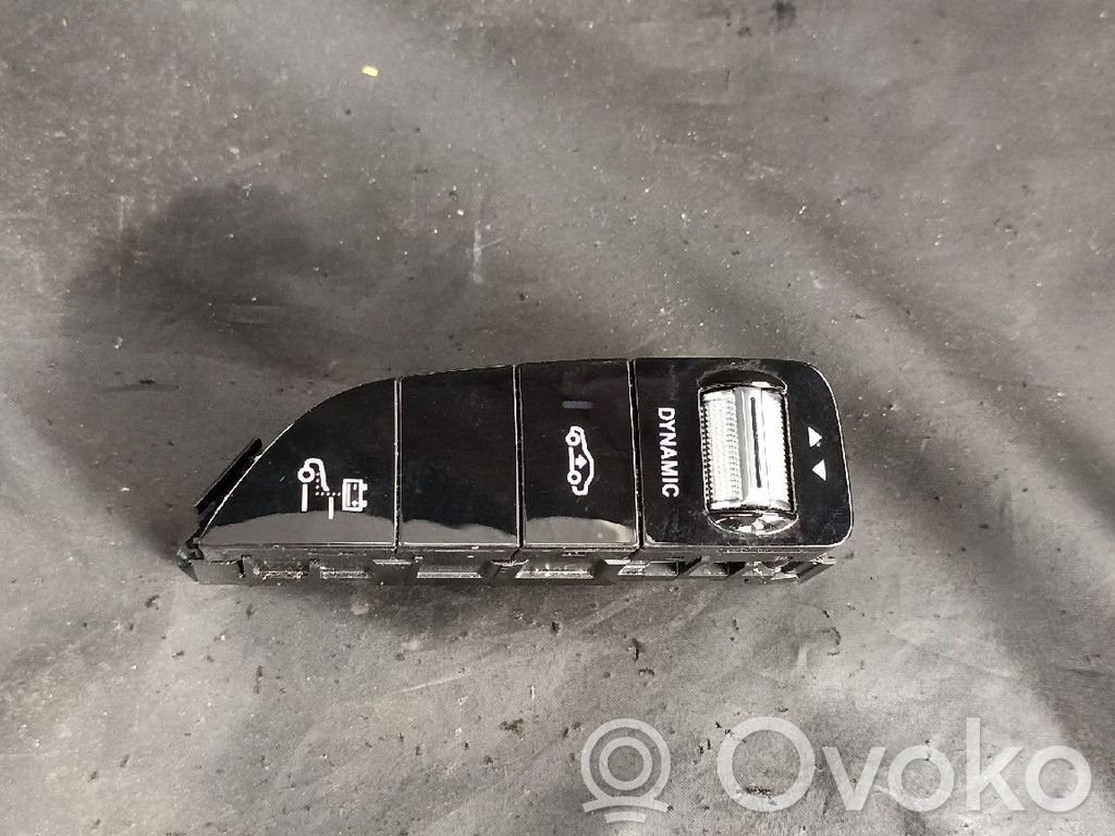 Mercedes-Benz C W205 Przyciski multifunkcyjne 