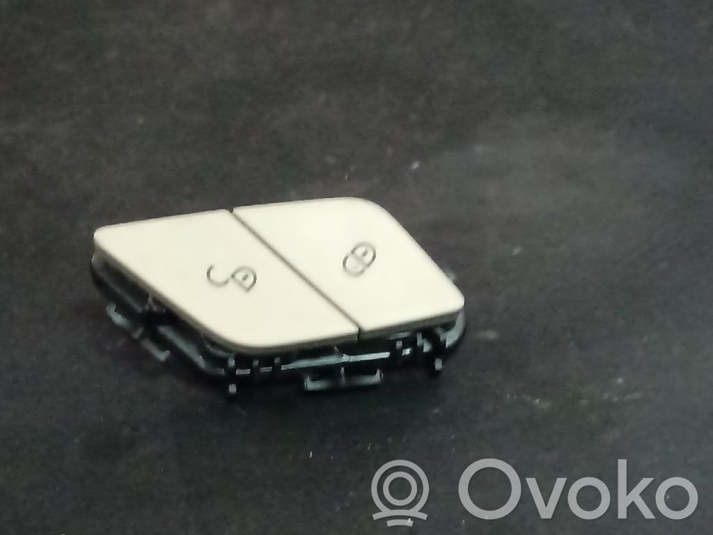 Mercedes-Benz C W205 Central locking switch button 
