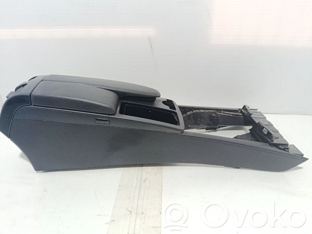 Mercedes-Benz C W204 Podłokietnik tunelu środkowego 