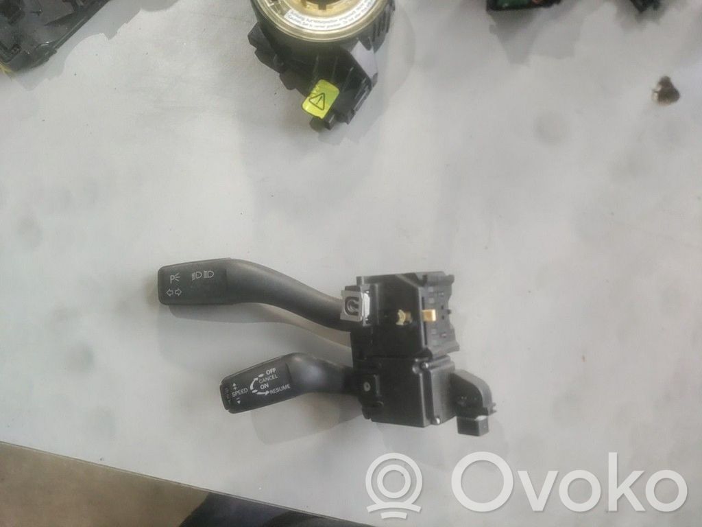Audi TT TTS Mk2 Rankenėlių komplektas 