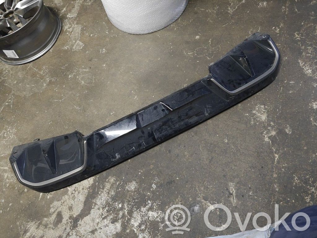 BMW i4 Apakšējā bampera daļa 