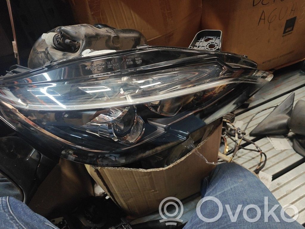 Lampa przednia   162855538000,145100044200,P308PEUGEOT308