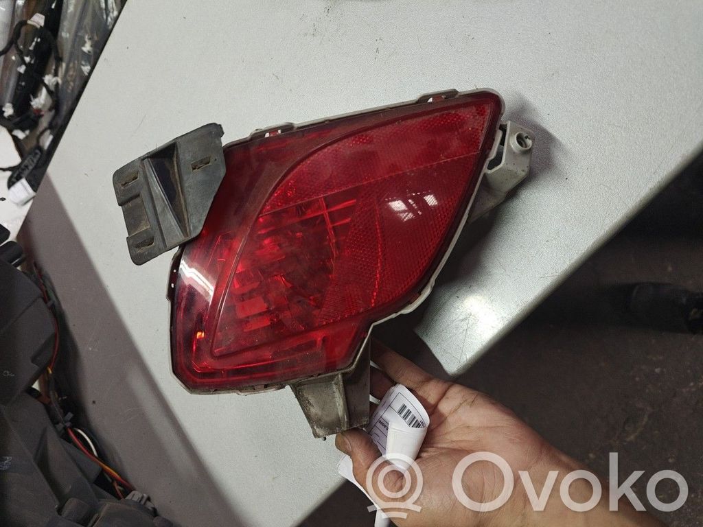 Reflector de faros/luces traseros   KD5351660,MAZDACX5,NEVOEIRO