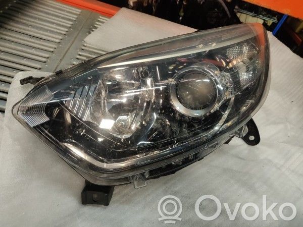 Renault Captur Scheinwerfer 