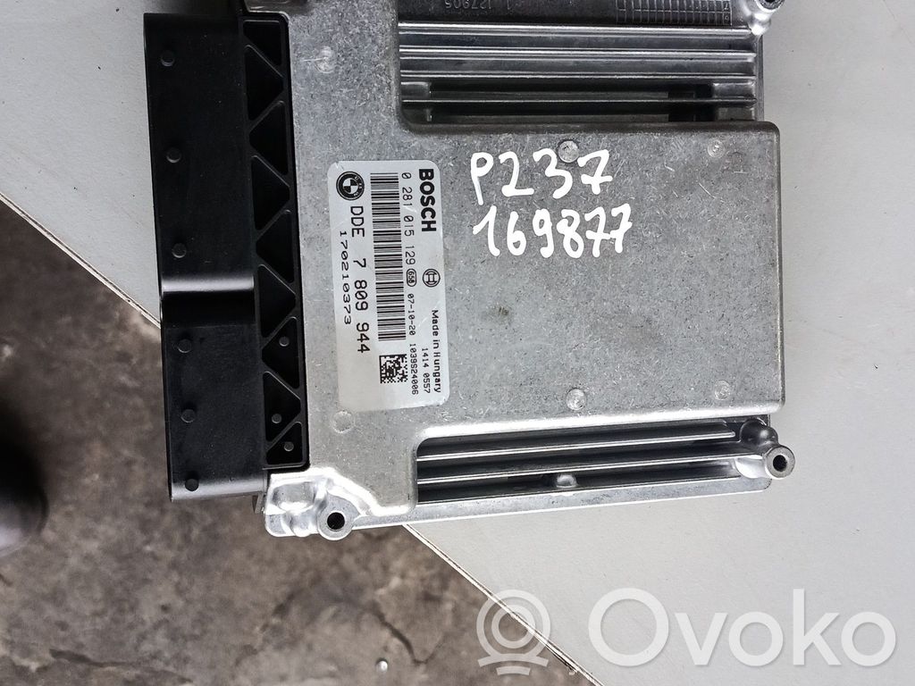 BMW 5 E60 E61 Dzinēja vadības bloks 