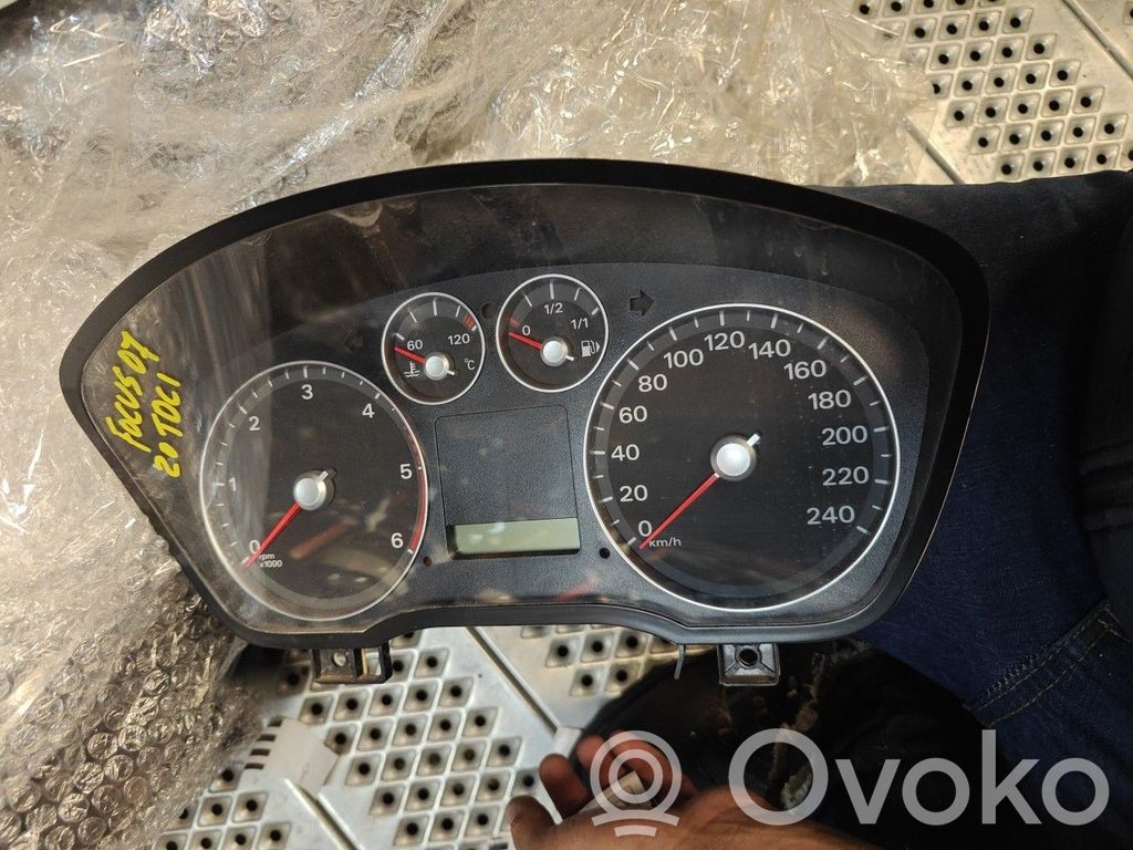 Ford Focus Speedometer (instrument cluster) 