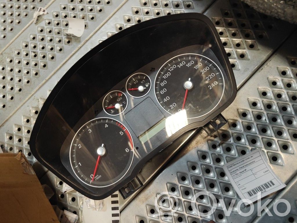 Ford Focus Speedometer (instrument cluster) 