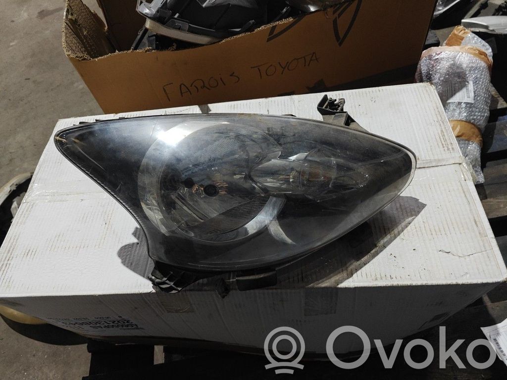 Toyota Aygo AB10 Faro delantero/faro principal 