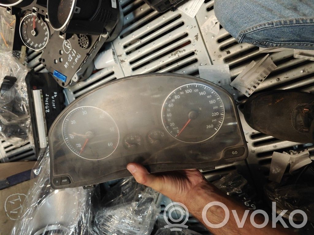 Volkswagen Golf V Tachimetro (quadro strumenti) 