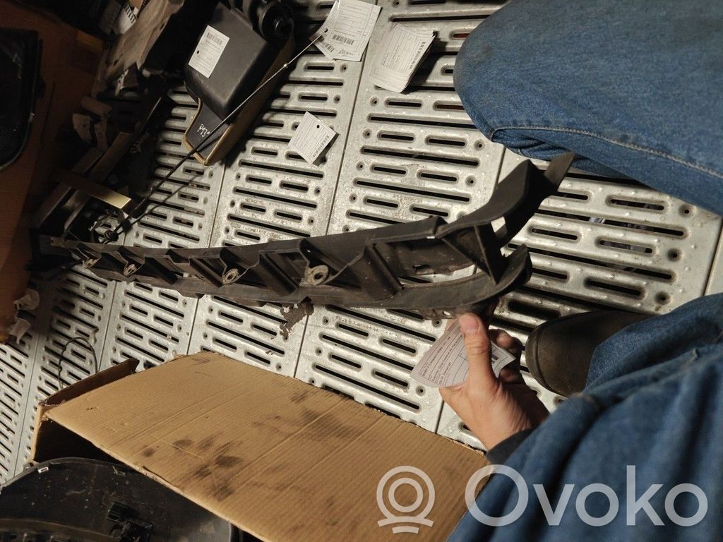 Galinis laikiklis bamperio   8269755,SERIE3E46COMPACTO