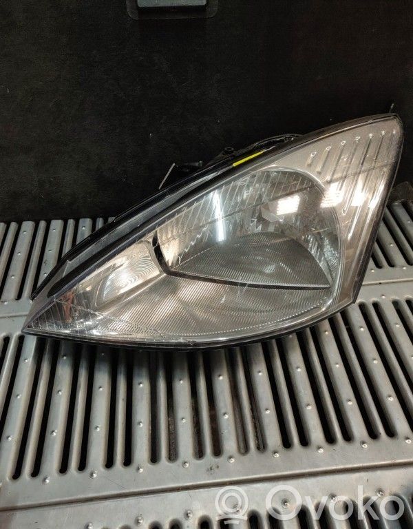 Ford Focus Phare frontale 
