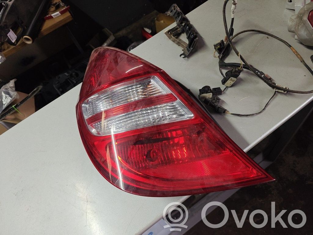 Hyundai i30 Lampă spate în capacul portbagajului 
