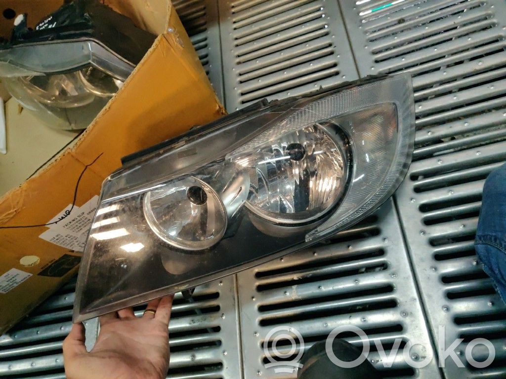 BMW 3 E90 E91 Phare frontale 