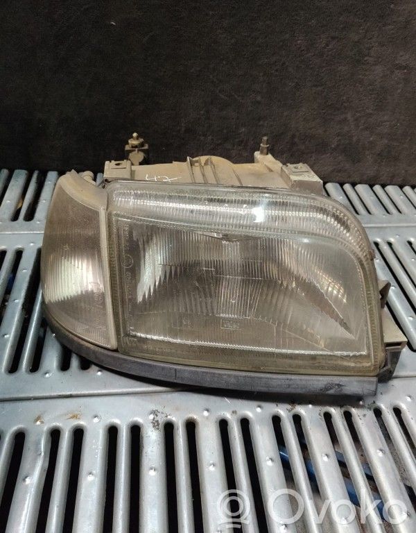 Renault Clio I Scheinwerfer 