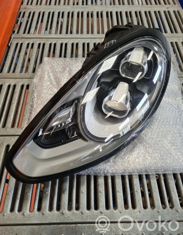 Scheinwerfer   97063107154,2EX01109901,HELLA