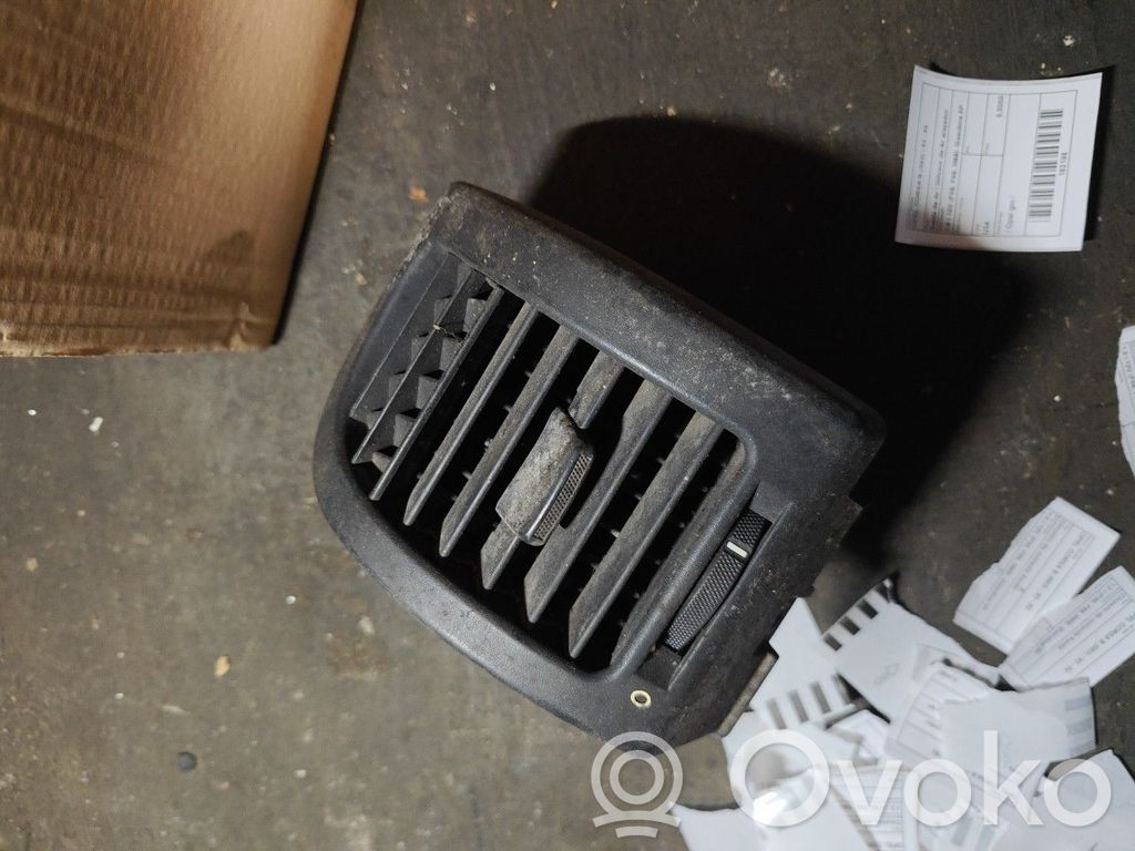 Opel Corsa B Luftausströmer Lüftungsdüse Luftdüse Mitte 