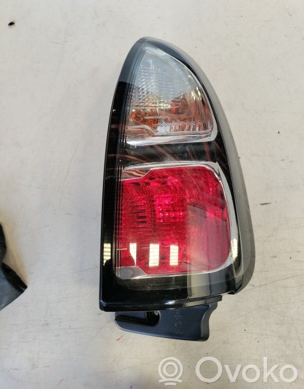 Luz trasera/de freno   9681749180,195,CITROENC3PICASSO