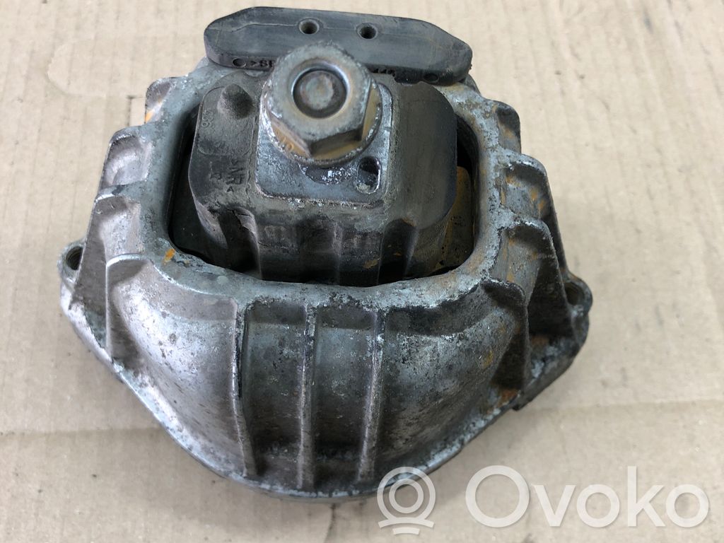 Engine mount bracket   13981112