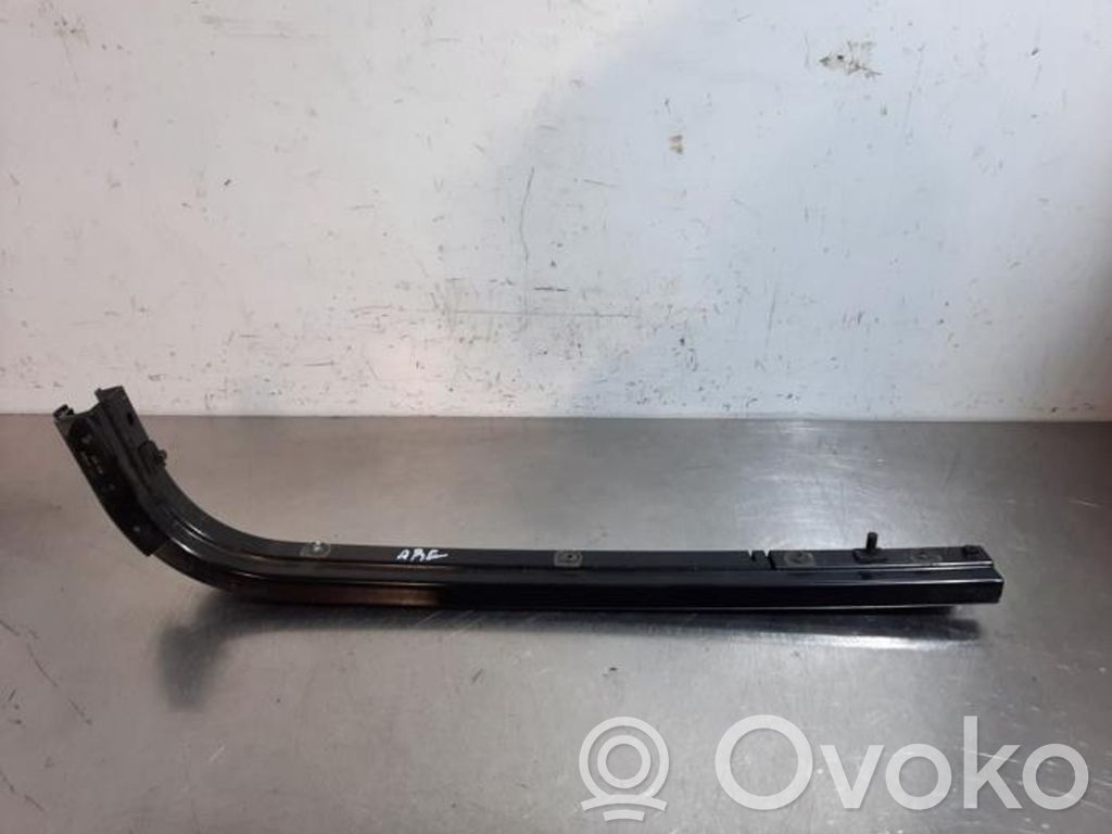 Ford C-MAX II Liukuoven alakisko 