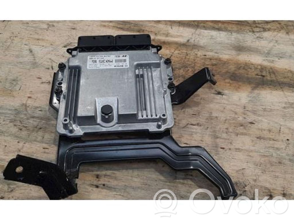 Engine control unit box   391102FBB6,0281033117,0281033117