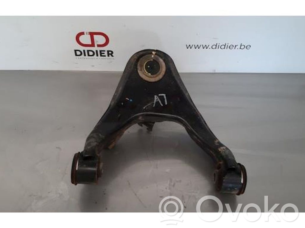 Mitsubishi L200 Braccio di controllo sospensione anteriore 