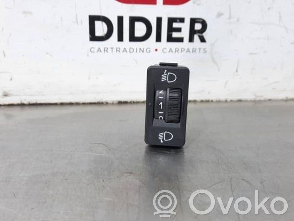 Citroen C3 Headlight level height control switch 
