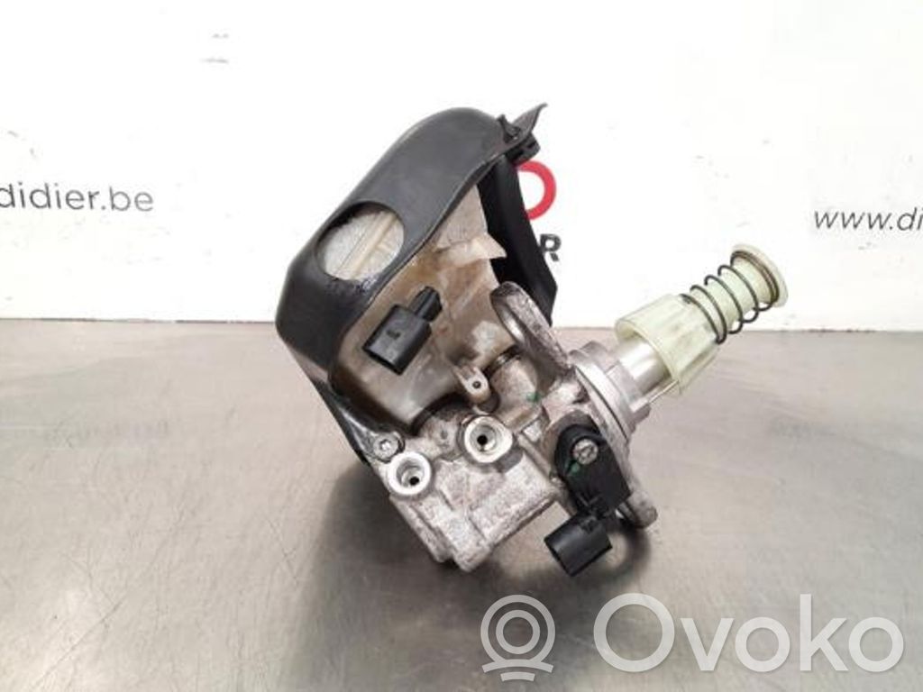Audi A4 S4 B9 8W Pääjarrusylinteri 