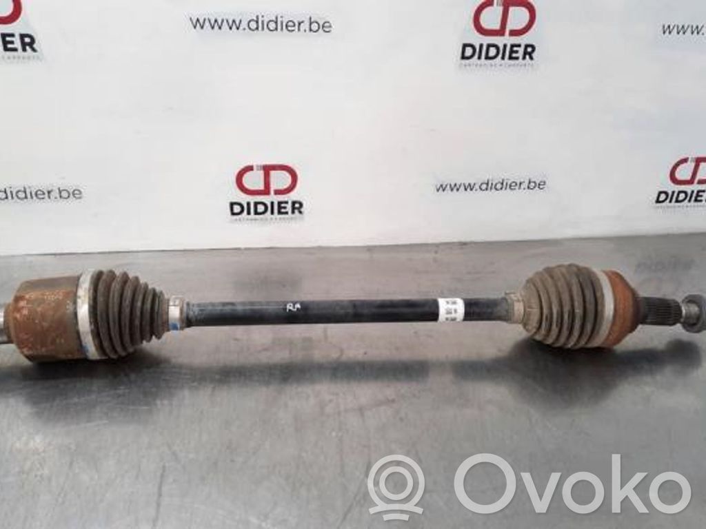 Takavetoakseli   104416100D