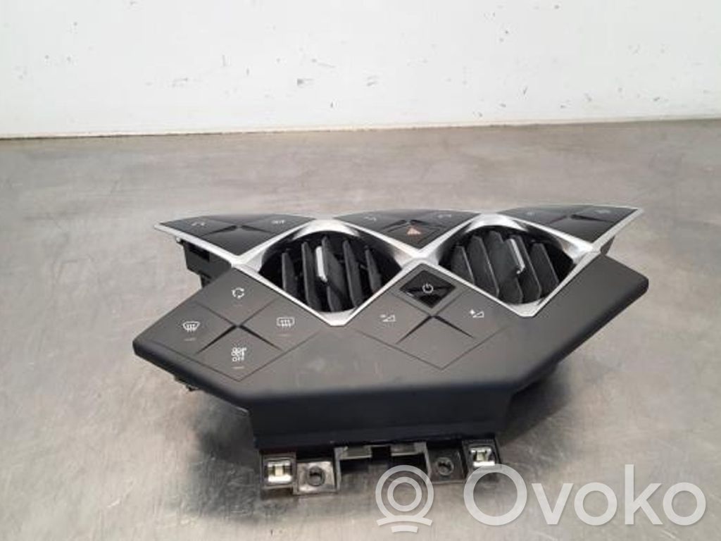 DS Automobiles 3 Crossback Unidad central de control multimedia 