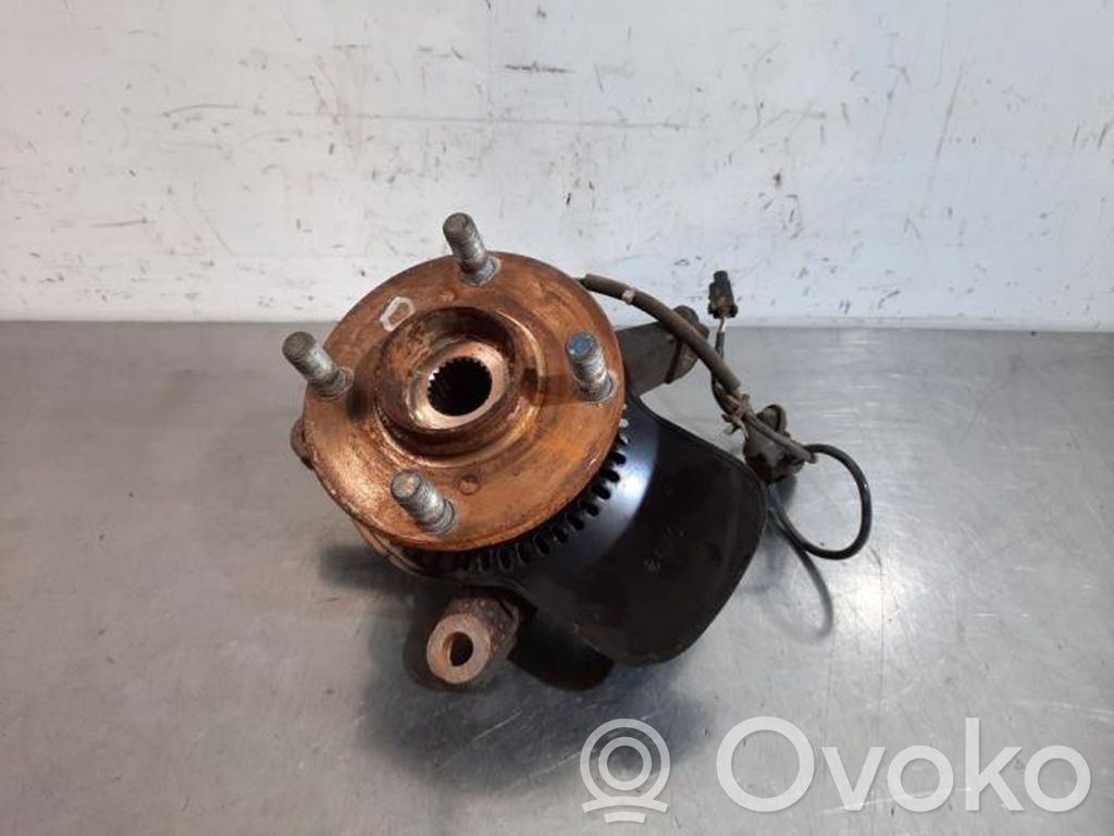 Suzuki Celerio Achsschenkel vorne 