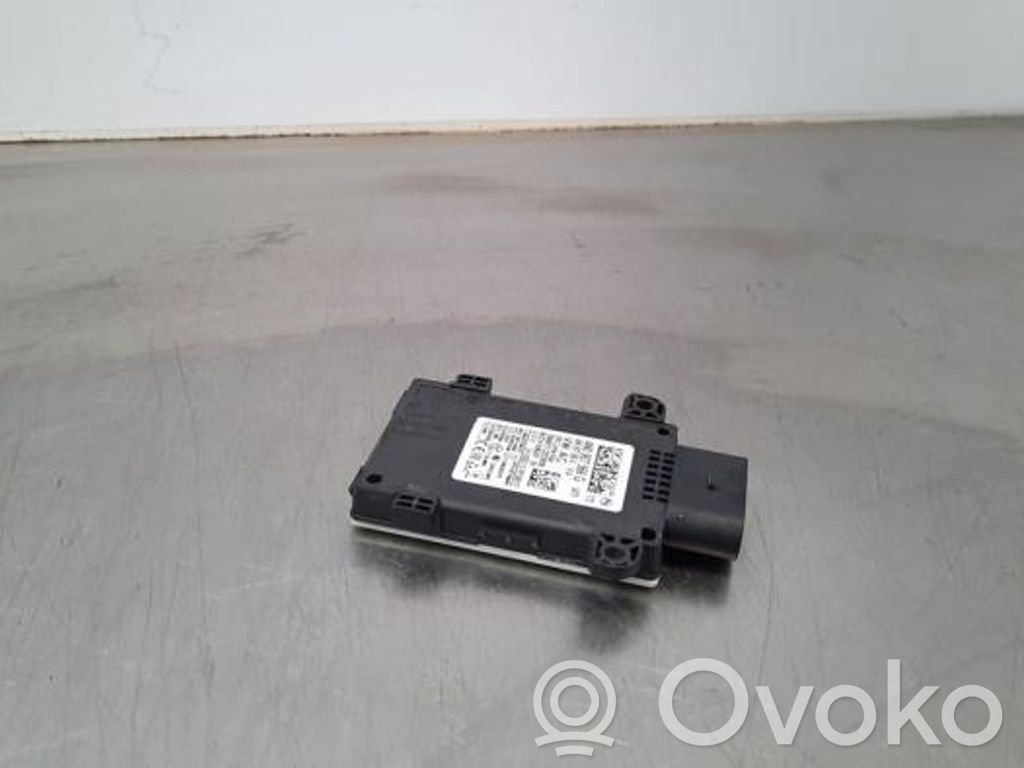 Audi e-tron Distronic sensor radar 