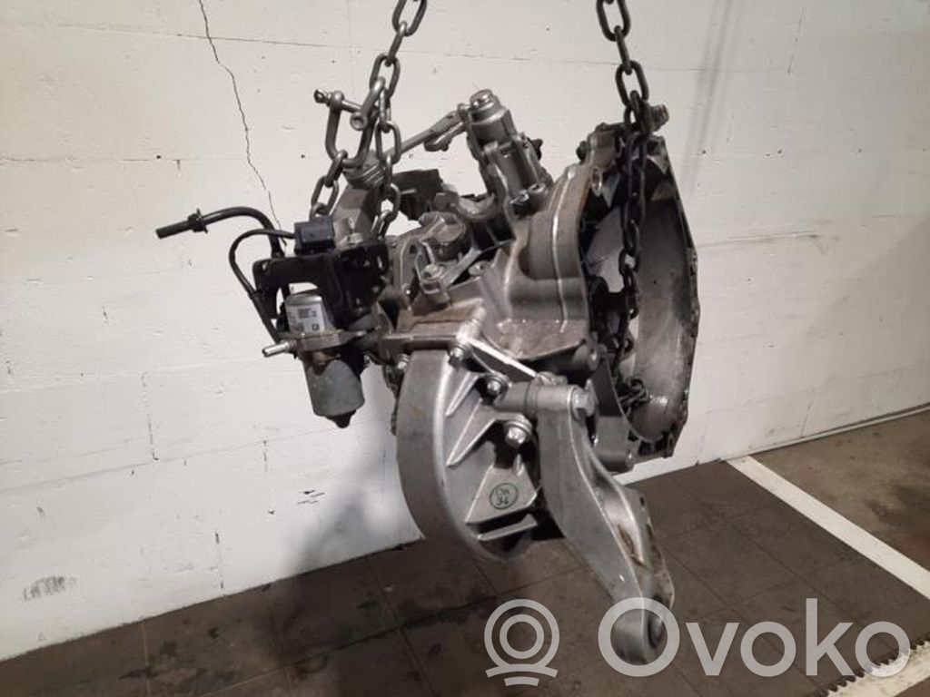 Opel Mokka Cutie viteze manuală cu 5 trepte 