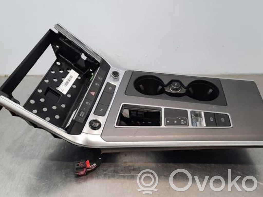 Audi A7 S7 4K8 Center console 