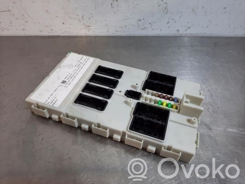 BMW 1 F20 F21 Juego de caja de fusibles 