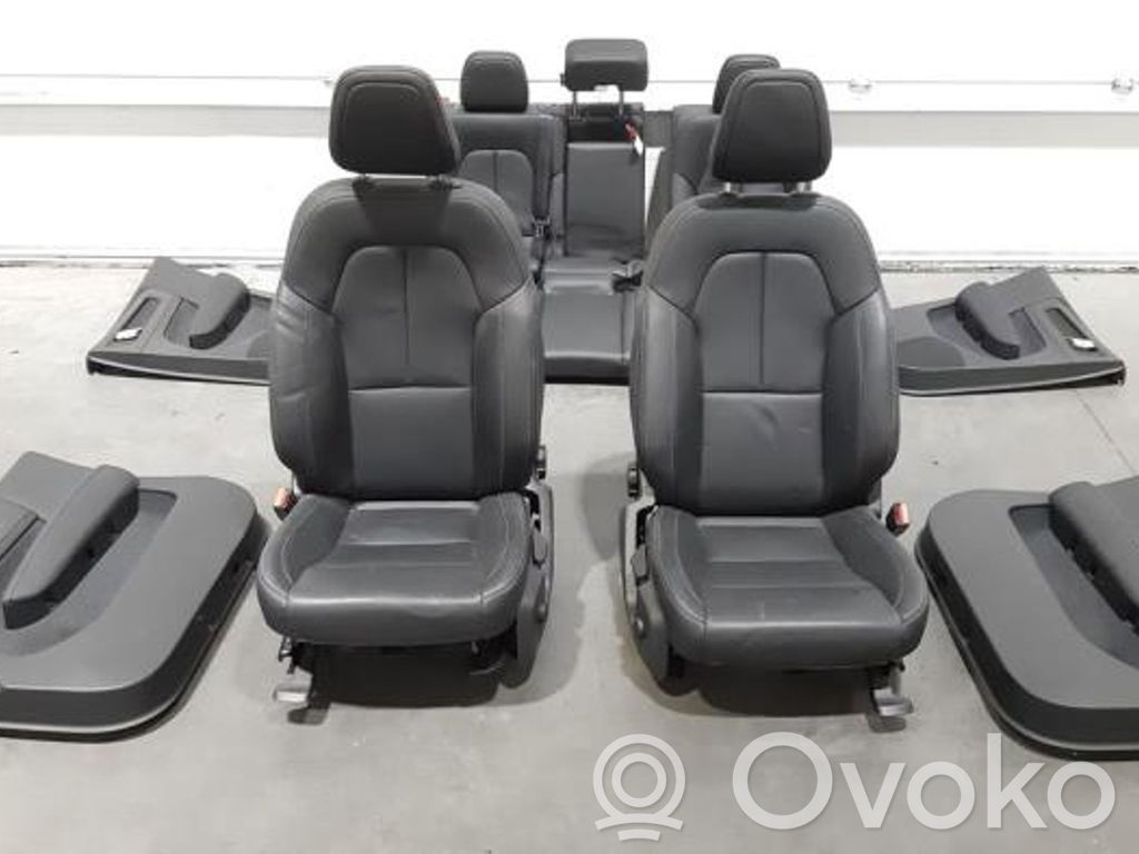 Interior set