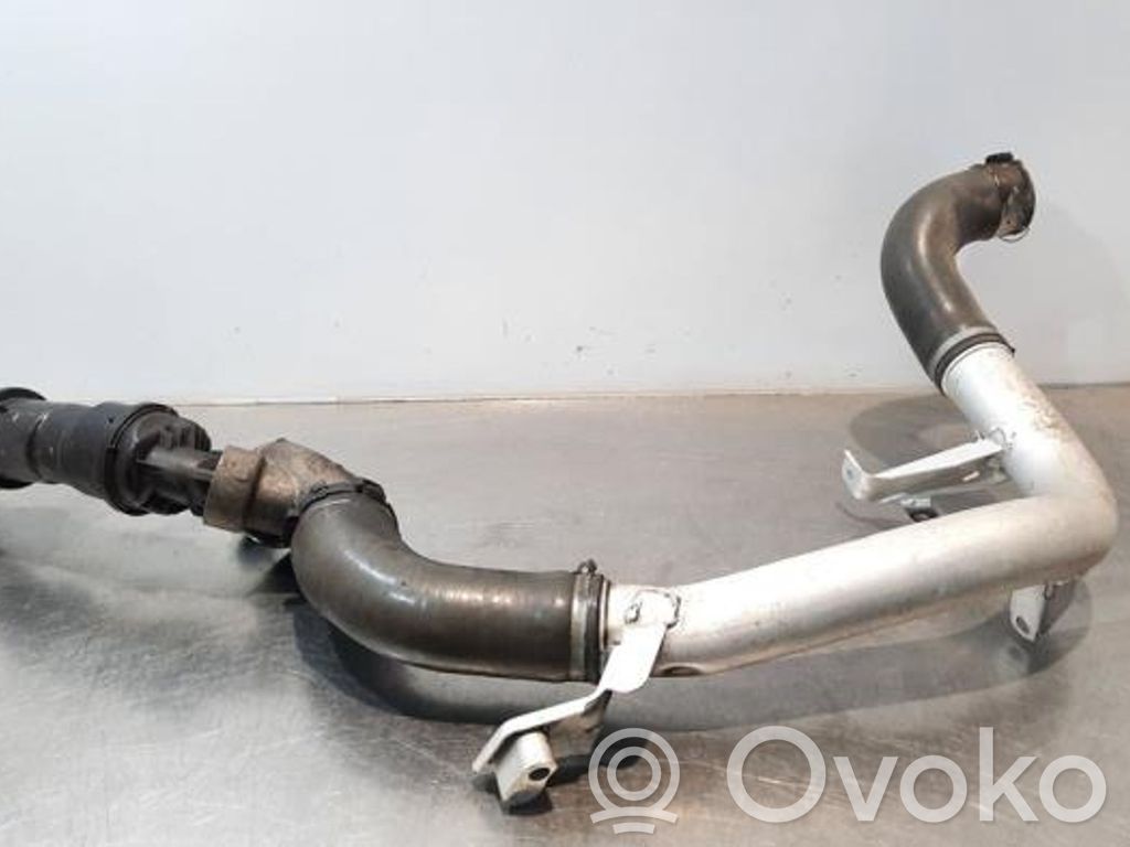 Volvo V60 Tubo flessibile intercooler 