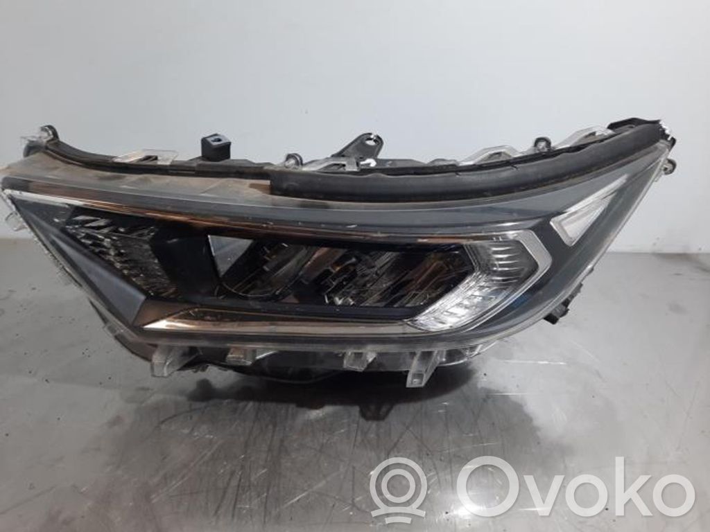 Toyota RAV 4 (XA50) Faro/fanale 