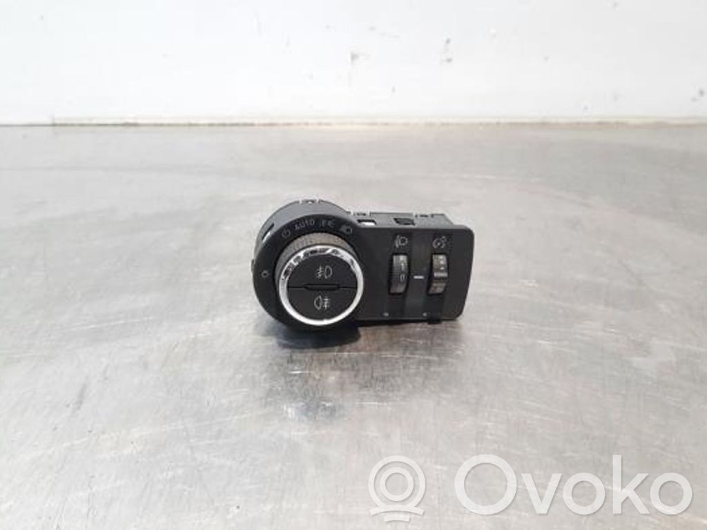 Headlight level height control switch   95297421
