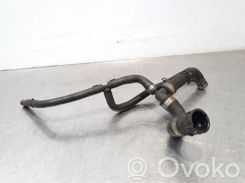 Skoda Kamiq Conductă/furtun lichid de răcire motor 