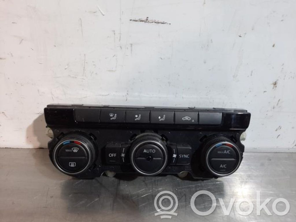 Volkswagen Tiguan Climate control unit 