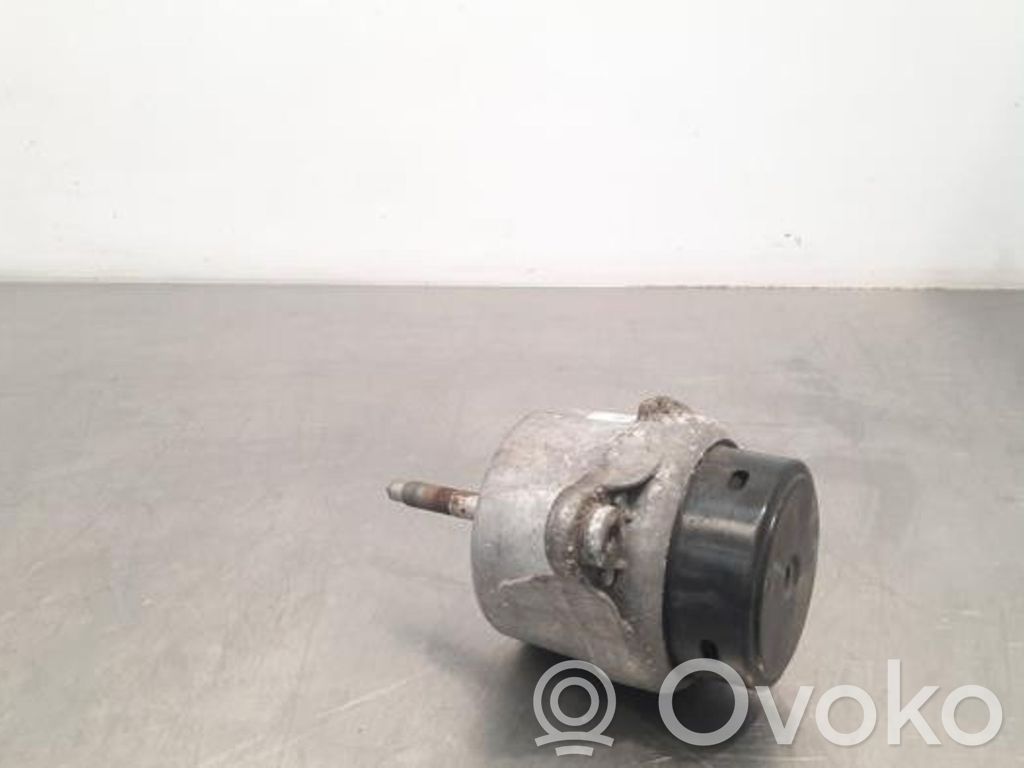 Engine mount bracket   982199131D
