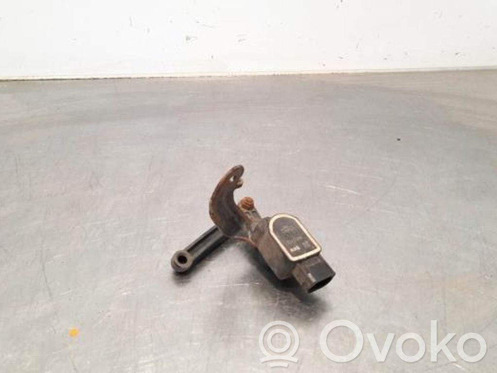 Front height sensor lever   6853752,6853752