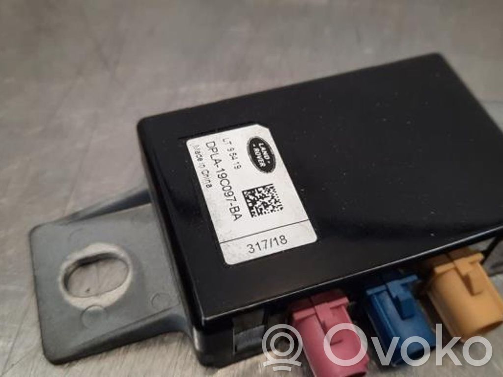 Pystyantennivahvistin   DPLA19C097BA,DPLA19C097BA,C2D33465,J9C17518,K8D219C097AA,LR114132