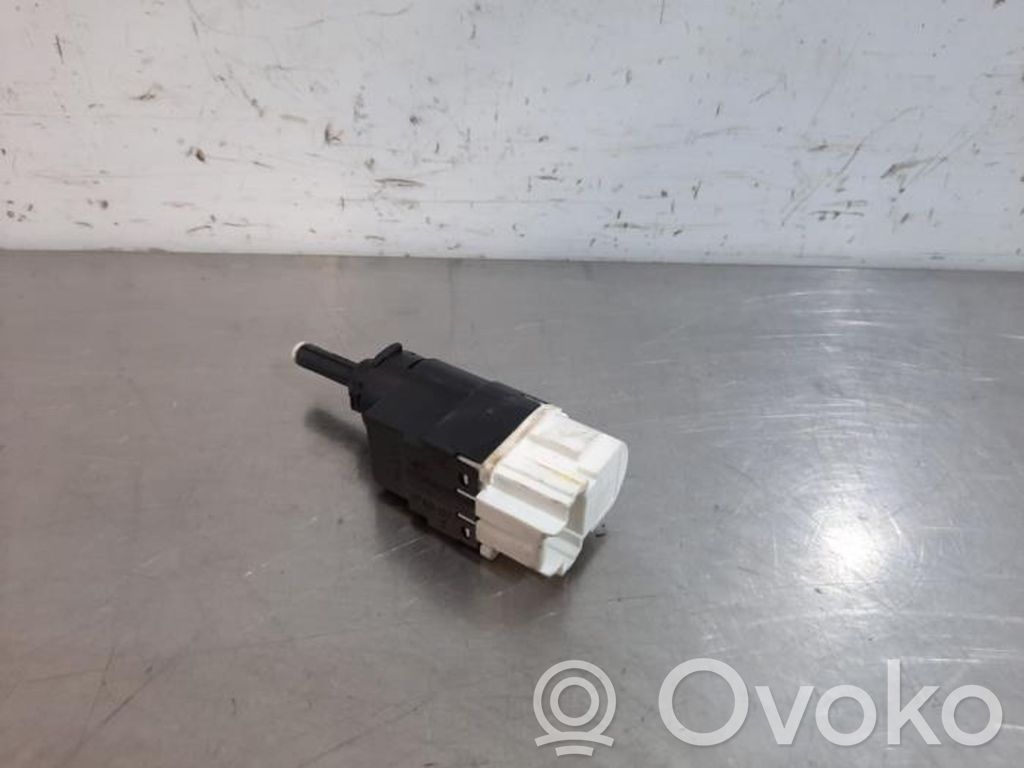 Hazard light switch   253206170R,253206170R