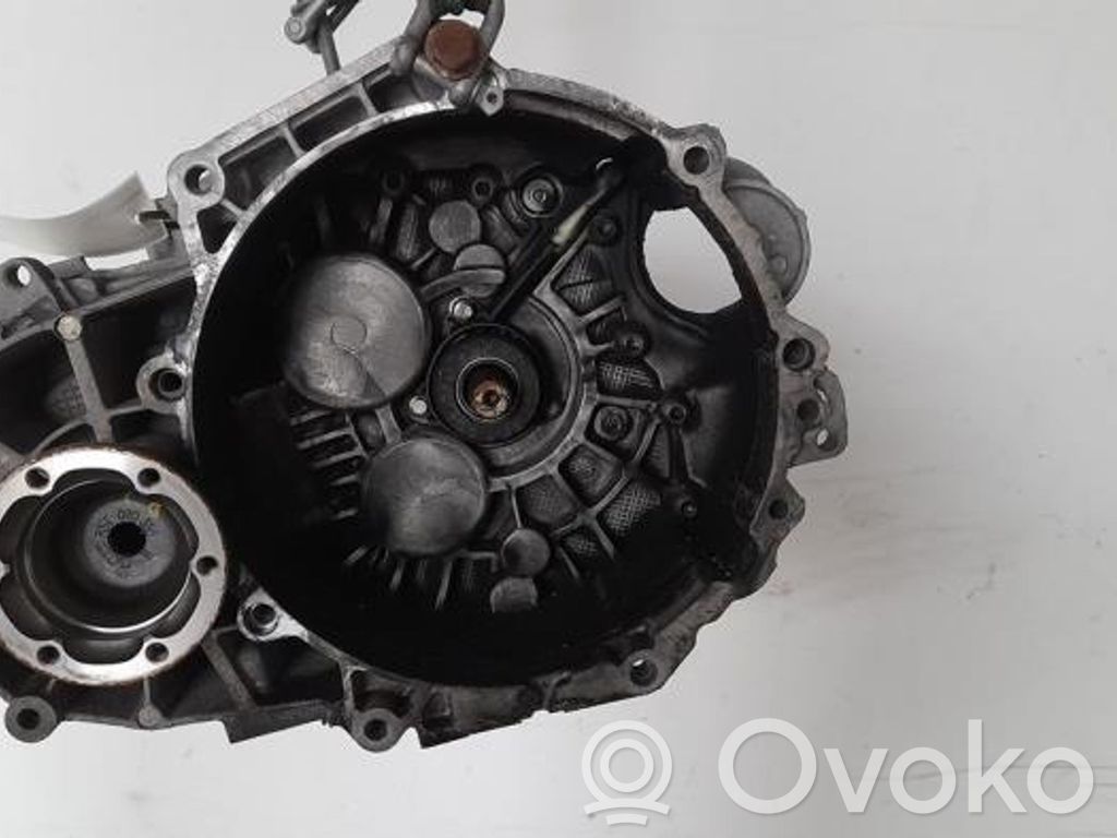 Skoda Superb B8 (3V) Cutie viteze manuală cu 5 trepte 