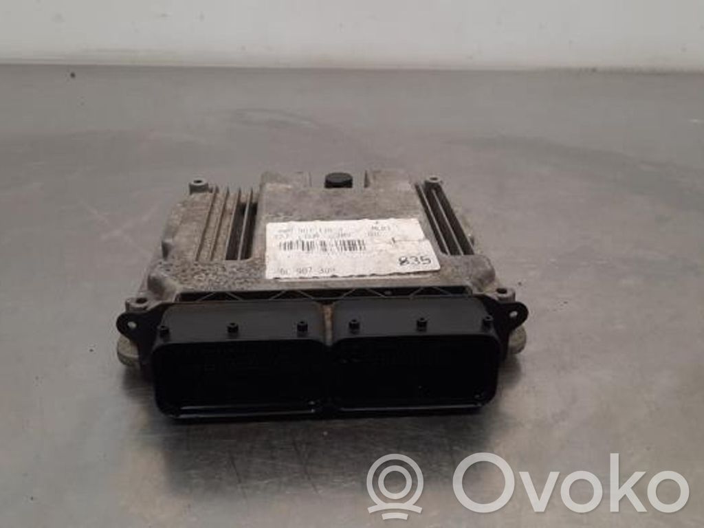 Audi A5 Engine control unit/module 