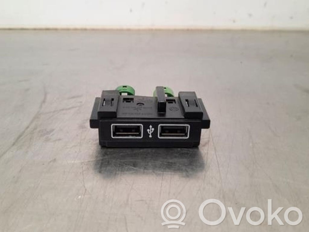 Volkswagen T-Roc Enchufe conector USB 