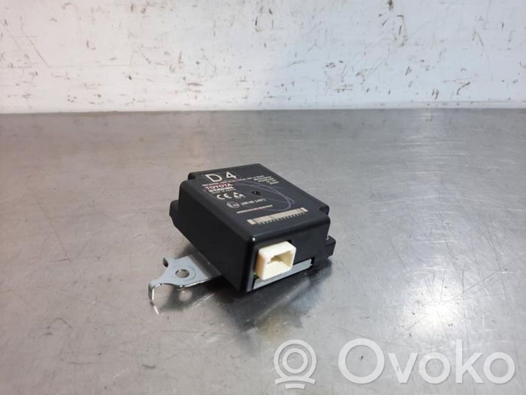 Toyota Yaris XP210 Tire pressure control unit 